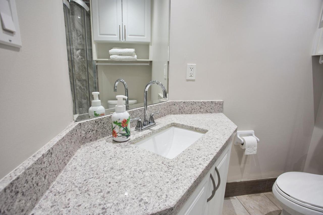 Toronto Rooms And Suites Buitenkant foto