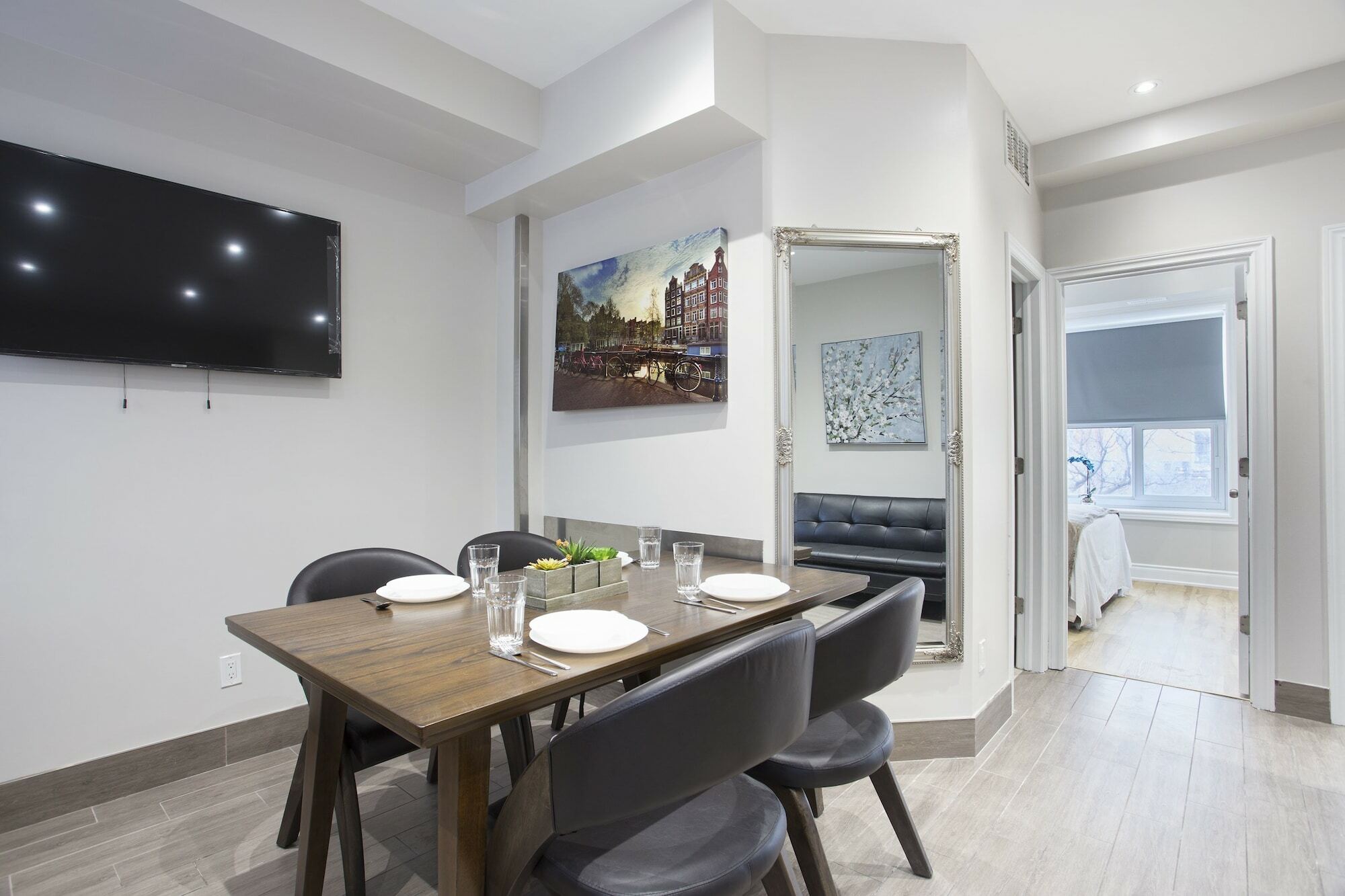 Toronto Rooms And Suites Buitenkant foto